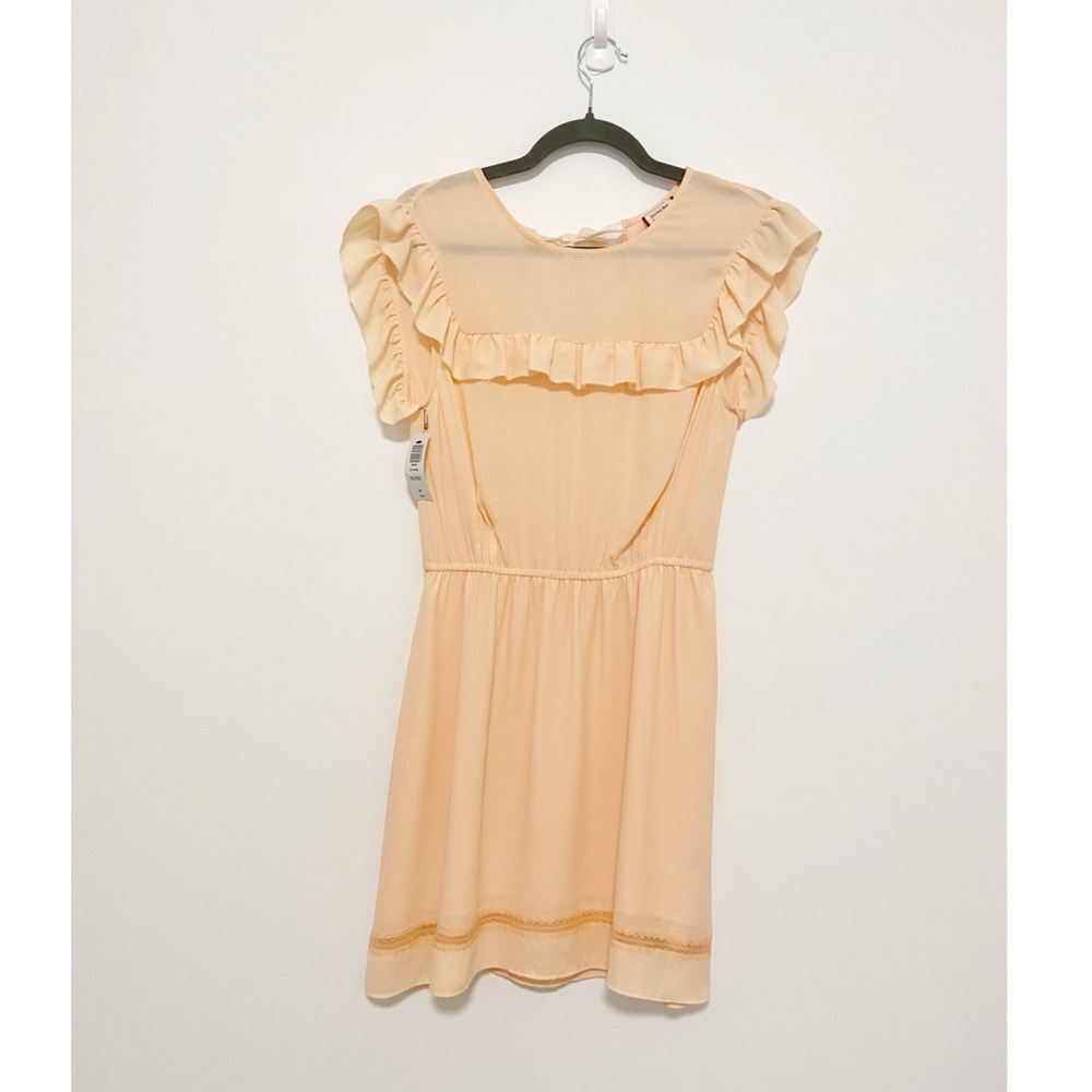 NWT Aritzia Sunday Best Eloise Ruffle Dress in Pale Peach Size S